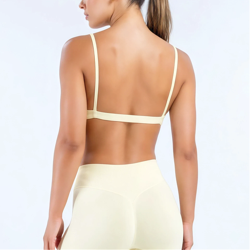 HISTELLO Impact Scoop Neck Bra - огляд і ціна Sports Bra Racerback